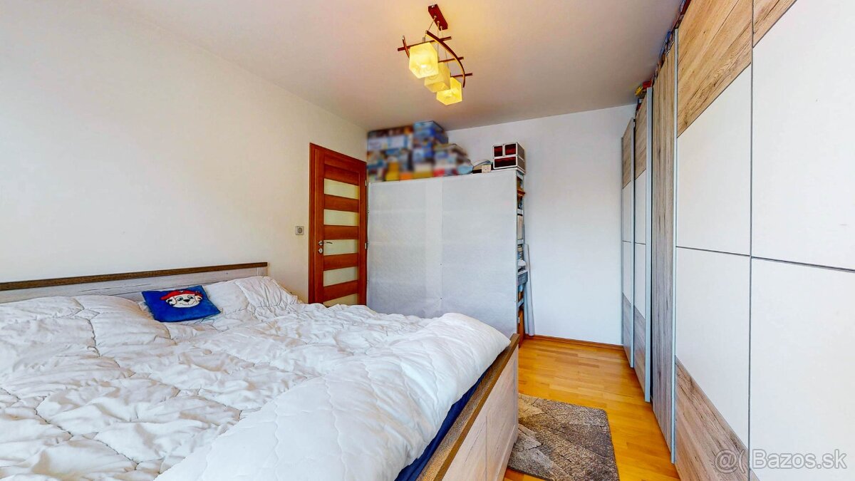 Zrekonštruovaný 3 - izb. byt v tichej lokalite Sliač + garáž - 9