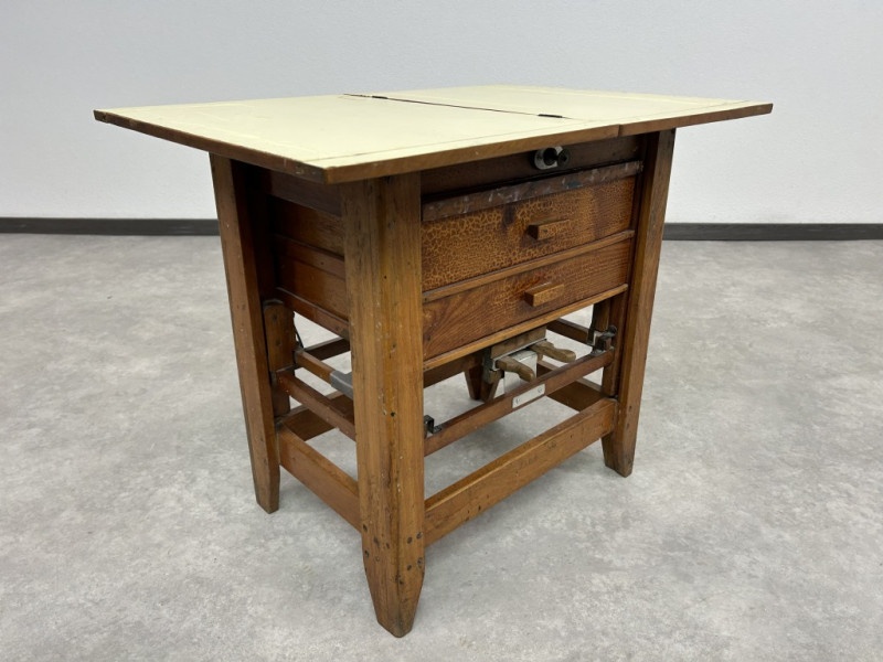 Vintage maliarsky výškovo nastaviteľný stojan / stolík - 9