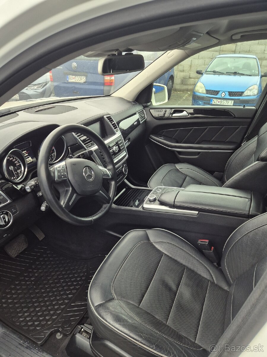Mercedes Benz GL 350 CDI - 9