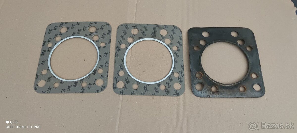 Slavia těsnění pod hlavu - 9