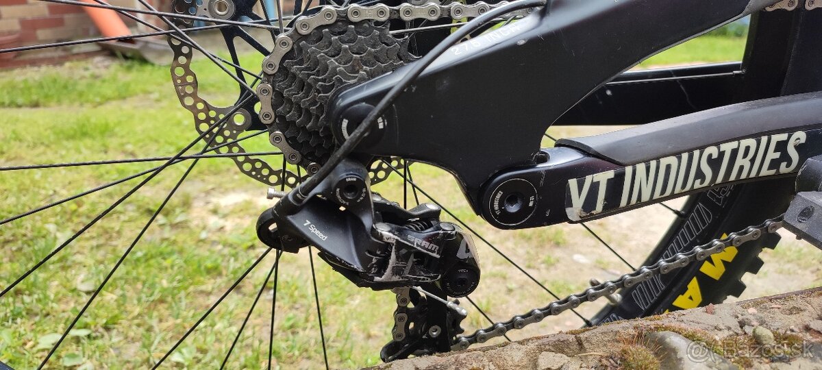 Bicykel YT Tues CF 2019 L 27,5" - 9