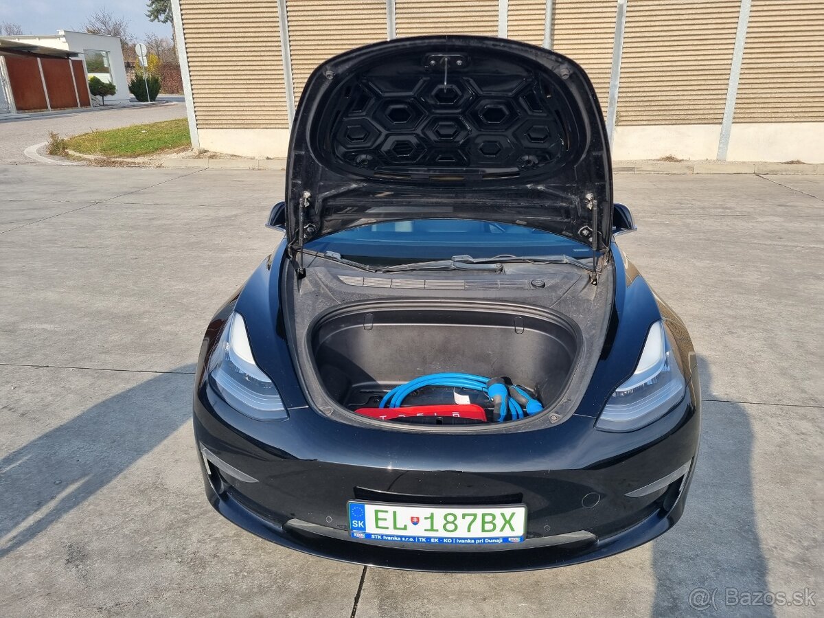 TESLA MODEL 3 Standart Range plus - 9