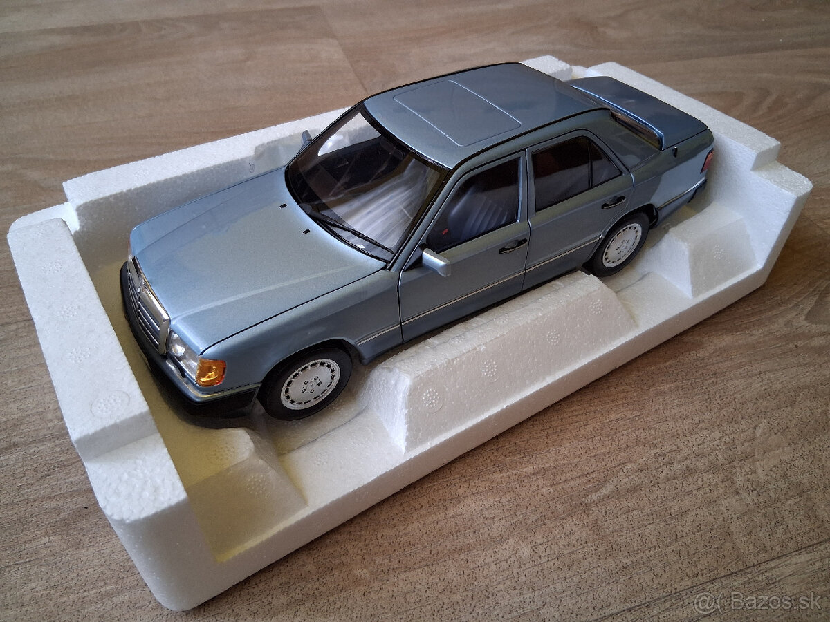 Mercedes-Benz 1:18 - 9