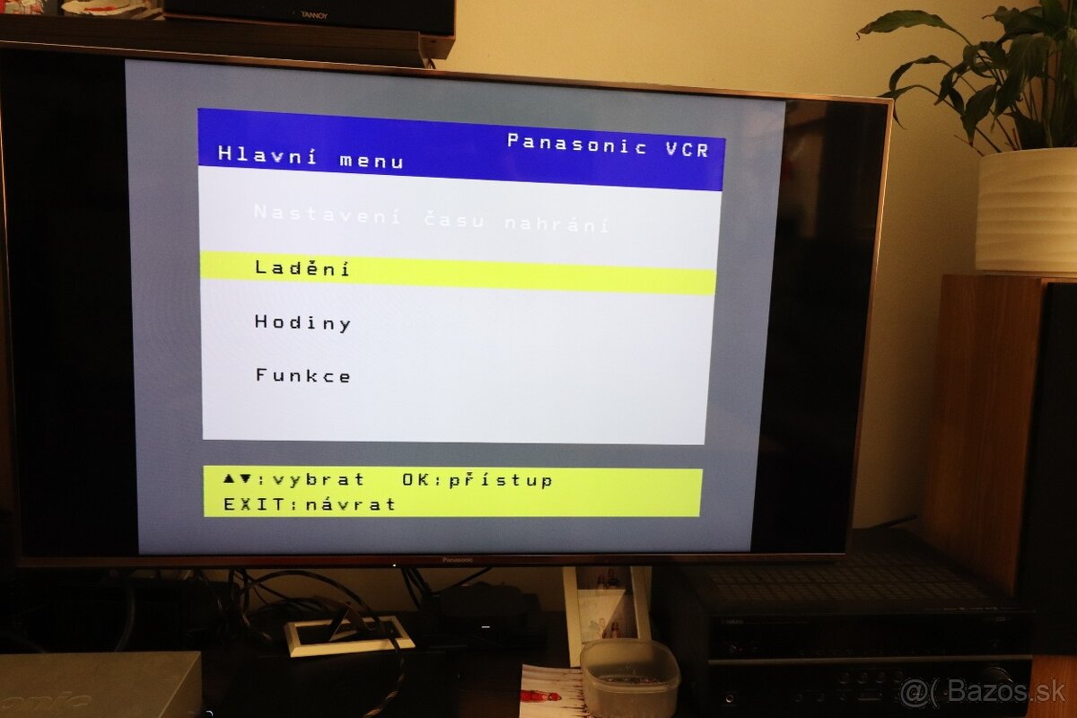 Videorekordér Panasonic hifi SVHS + 27ks kazet - 9