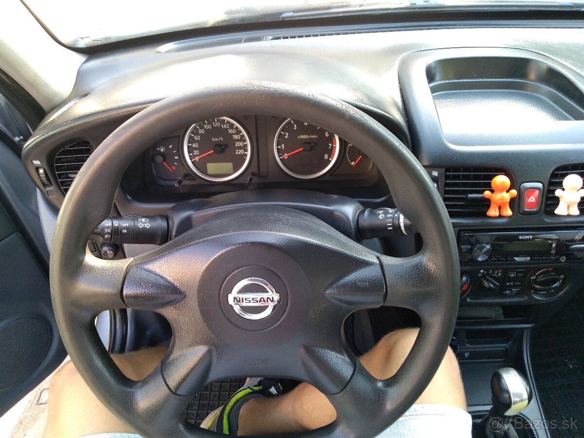 Nissan almera N16 Ročnik 2006 - 9