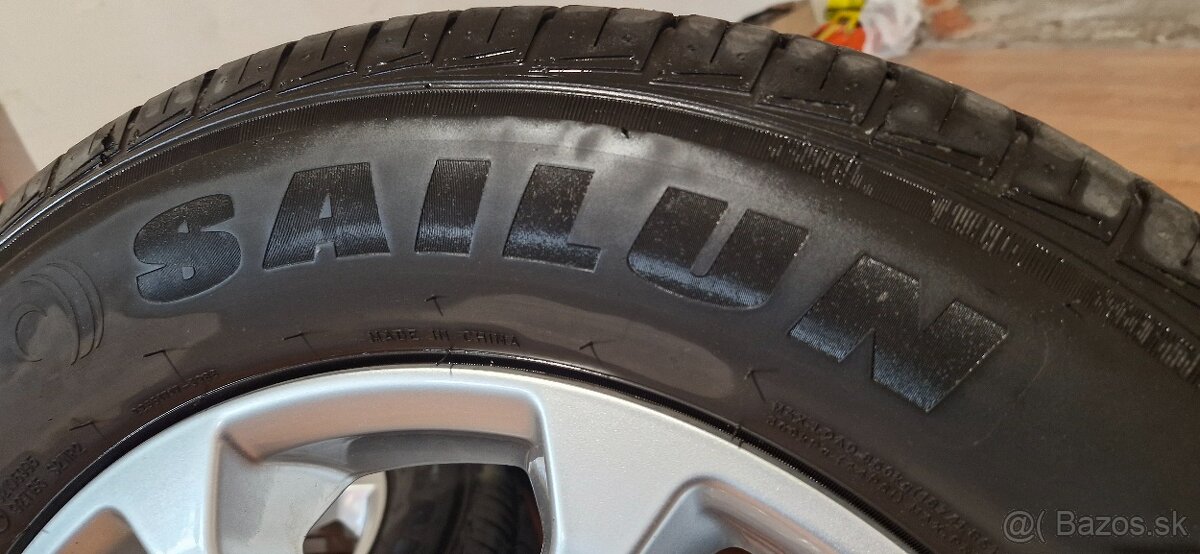 Predám letnú sadu Ford Kuga ,225/65 r17 , 8MM +TPMS - 9
