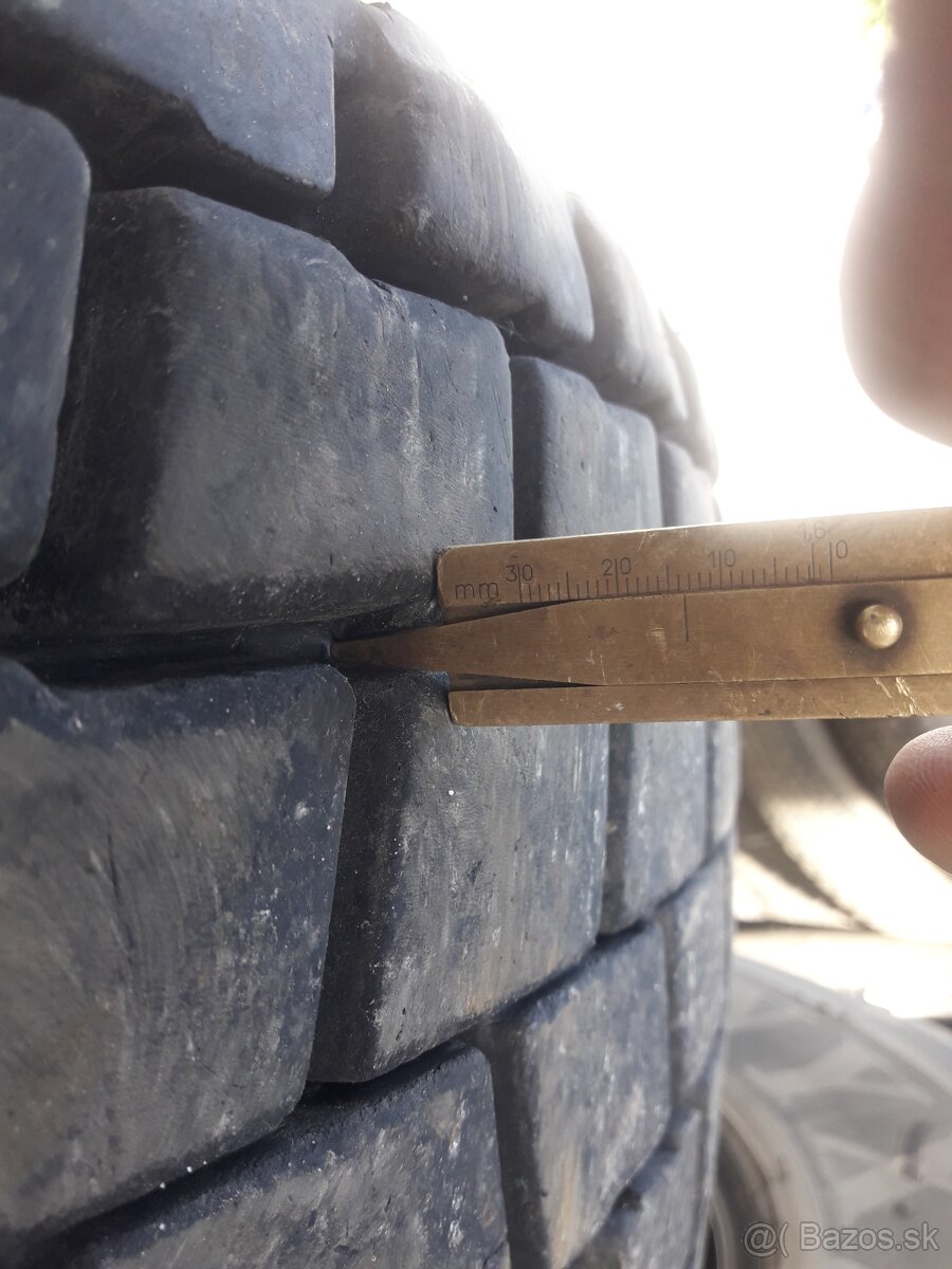 315/80R22.5 156/152L ONYX HO 308 - 9