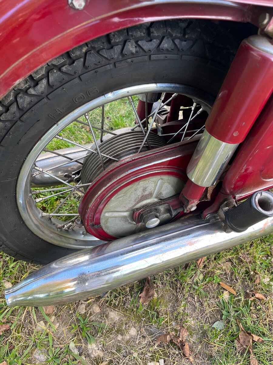 Predam Jawa 350/360 panelka r.v 1965 - 9