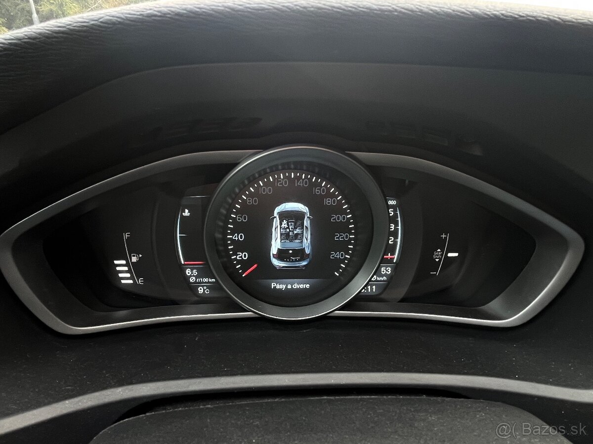 Volvo V40 88kW, 2015 - 9