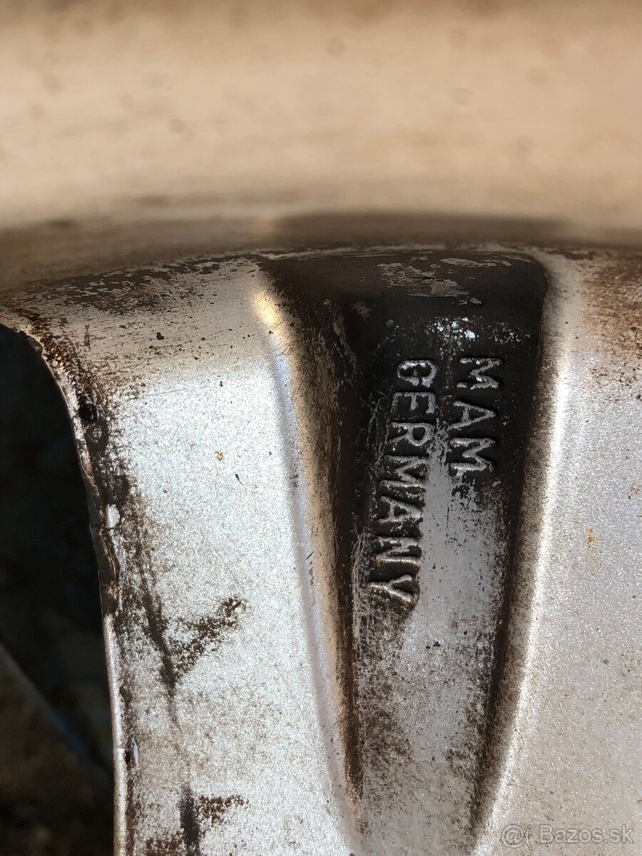 Predam elektróny octavia 1 - 9