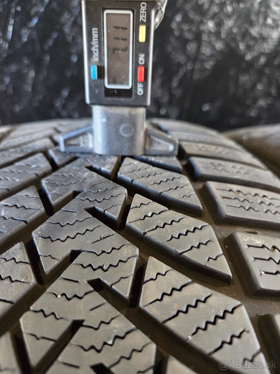235/35 R19 Semperit zimne pneumatiky - 9