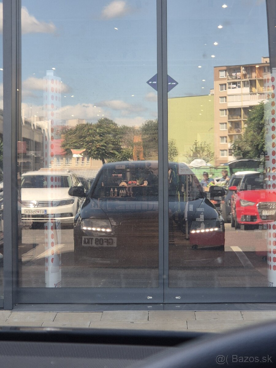 Audi a6 c6 facelift dovoz gb - 9