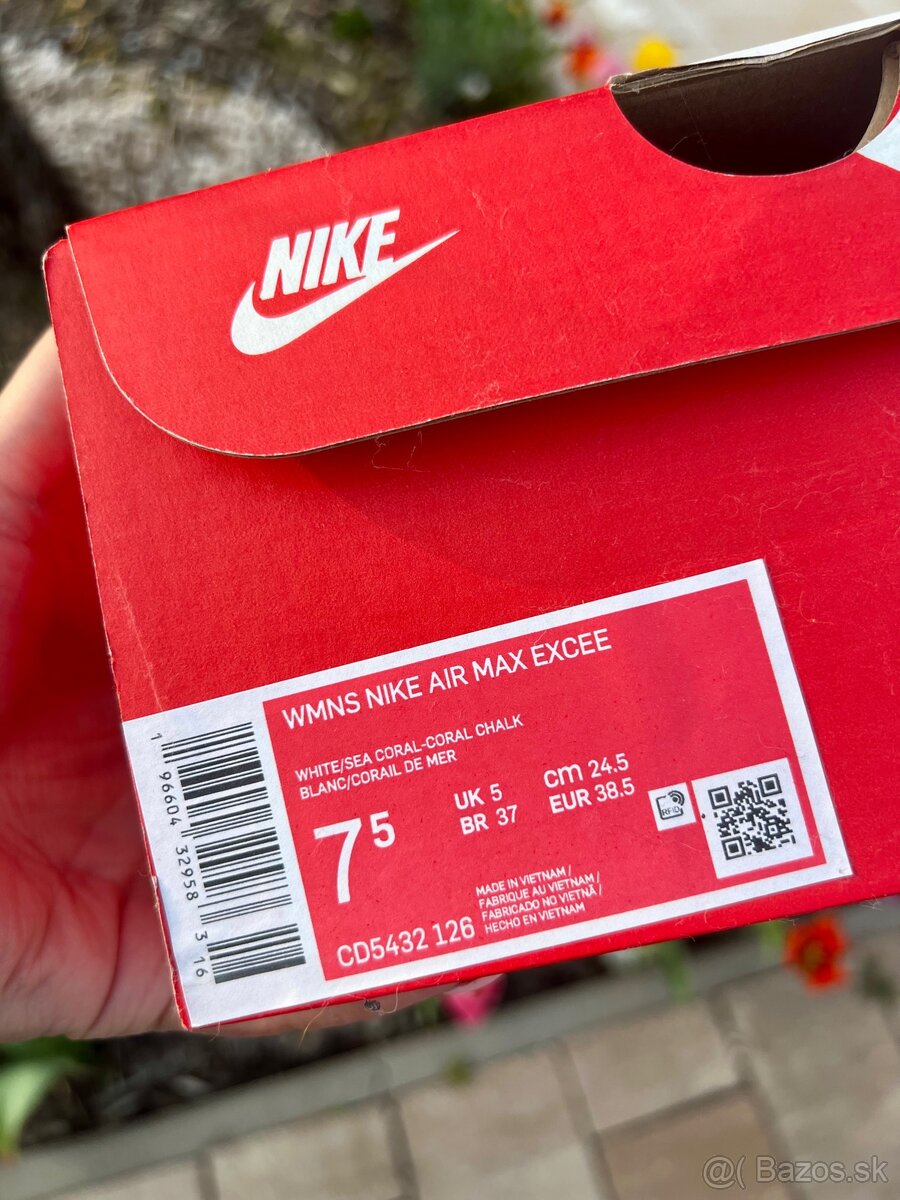 Tenisky Nike AirMax Excee - 9