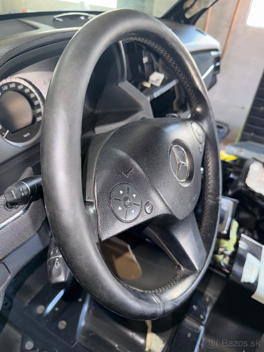 Rozpredam Mercedes GLK 320cdi - 9