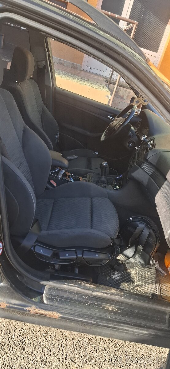 Predám BMW E46 touring - 9