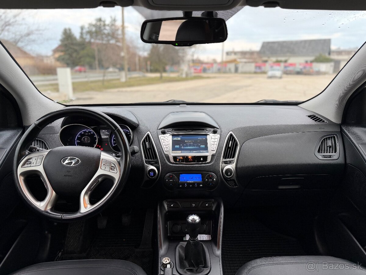 Hyundai ix35 2.0i 4WD manuál - 9