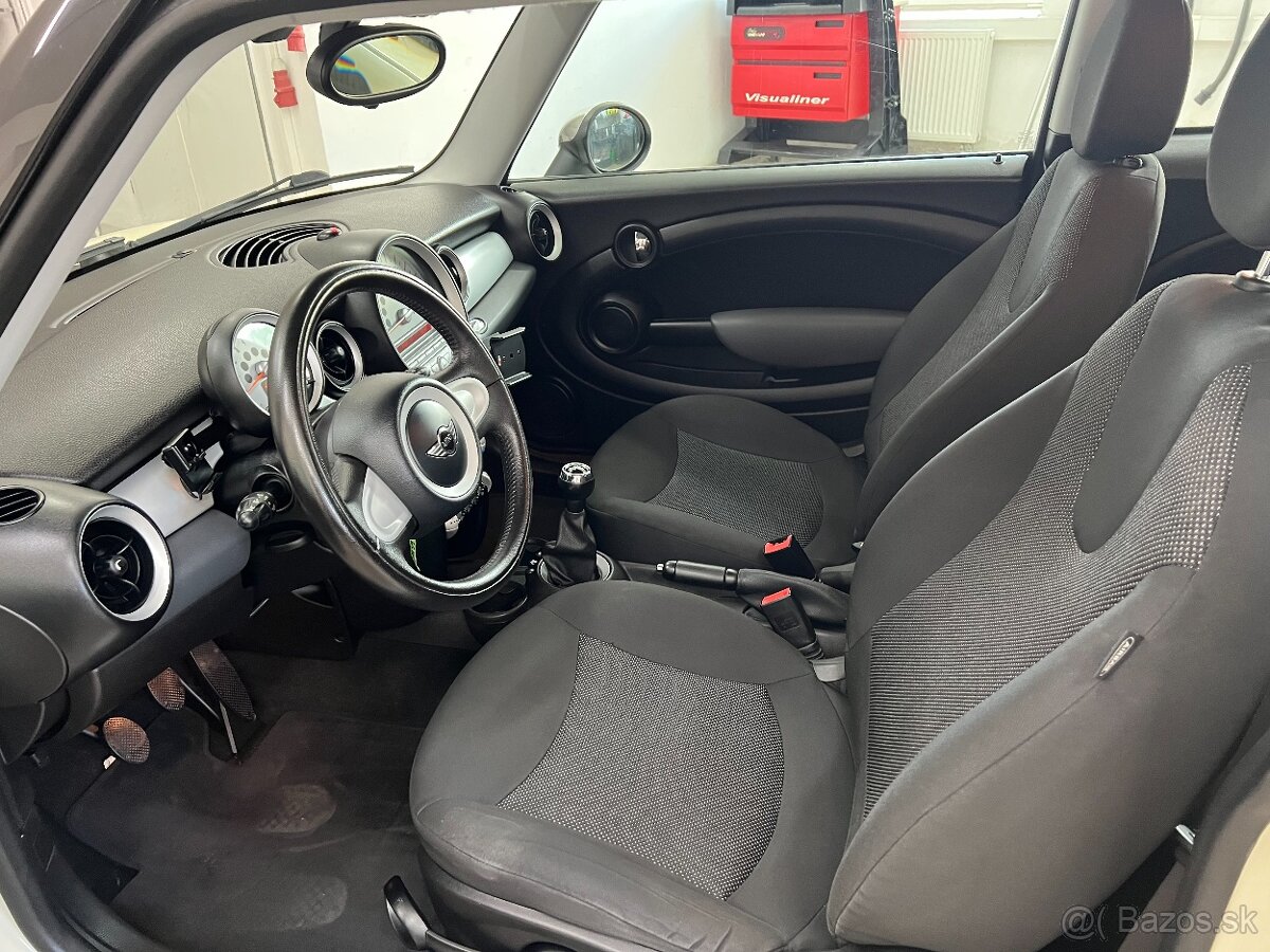 Mini One Cooper 1.4i VYHŘÍVANÉ SED. SERVISKA PARK.SENZORY - 9
