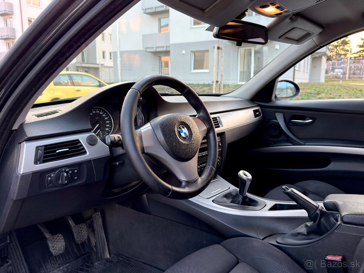 BMW 320d E91 M47 SPORTSITZE / R18 / PDC - 9