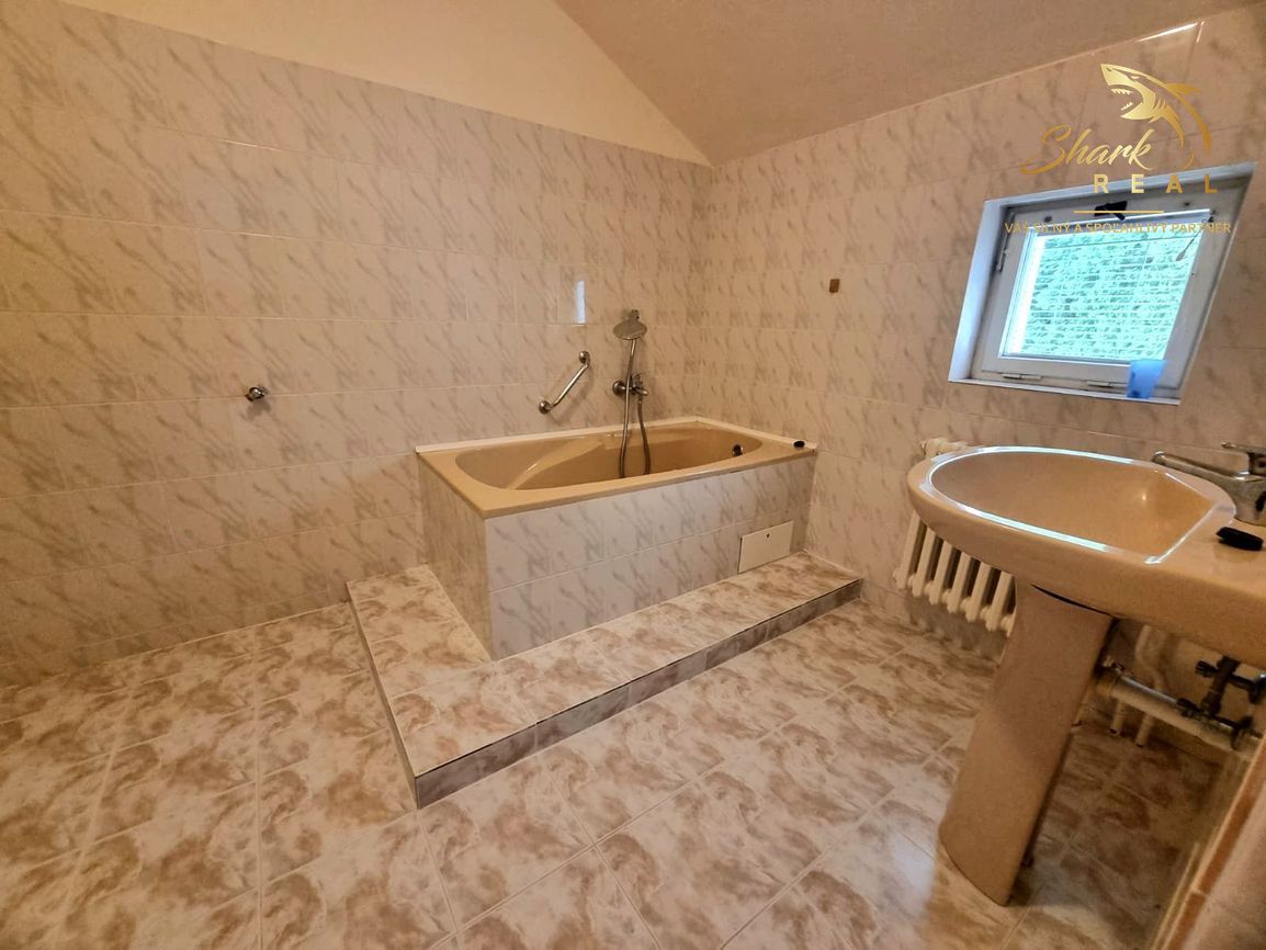 TOP CENA KRÁSNY DVOJPODLAŽNÝ RODINNÝ DOM V TICHEJ LOKALI - 9