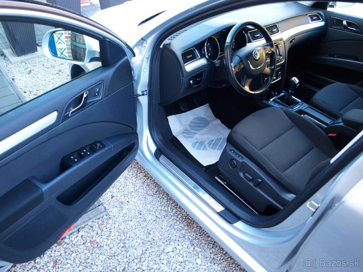 Škoda Superb Combi 1.8 TSI Elegance - 9