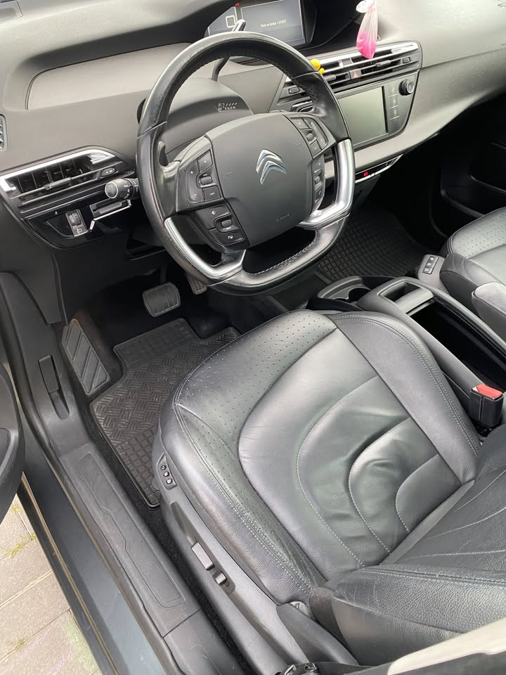 TOP CENA Citroen C4 Picasso Exclusive - 9