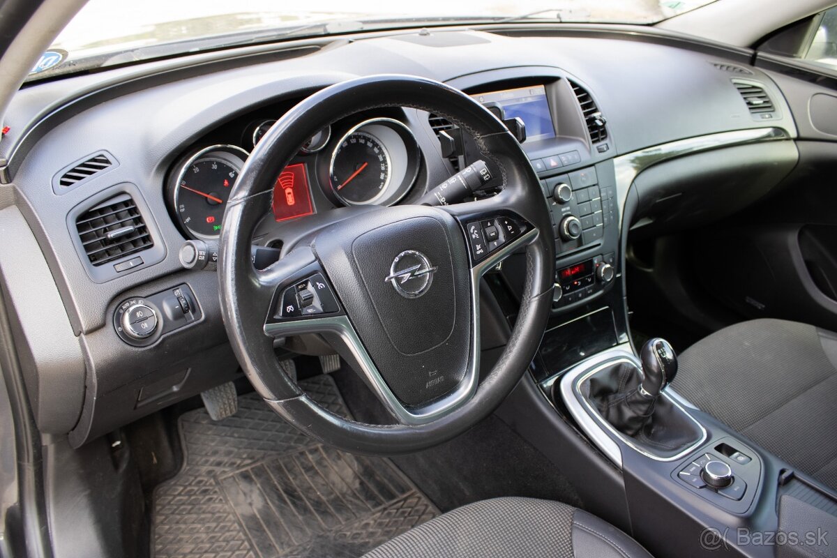 Opel Insignia ST 2.0 CDTI 195k Sport AWD - 9