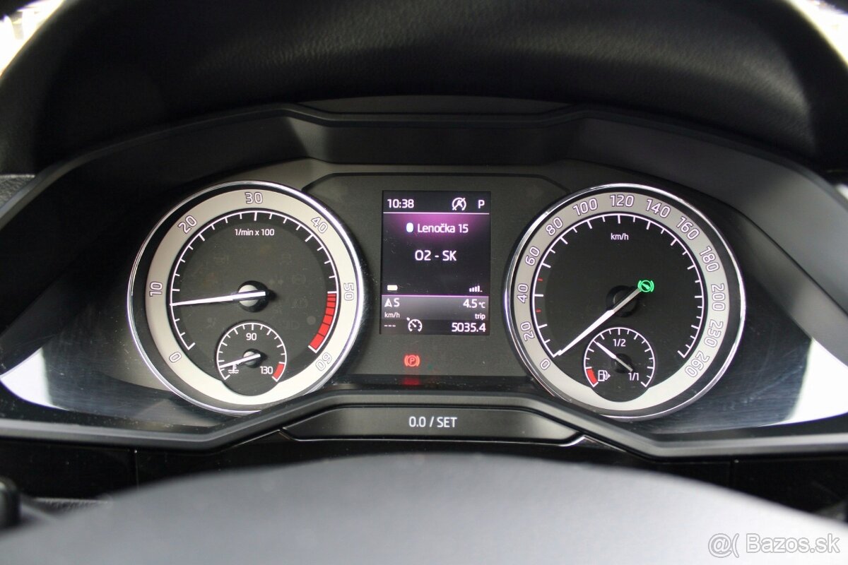 Škoda Superb Combi 2.0 TDI L&K - 9