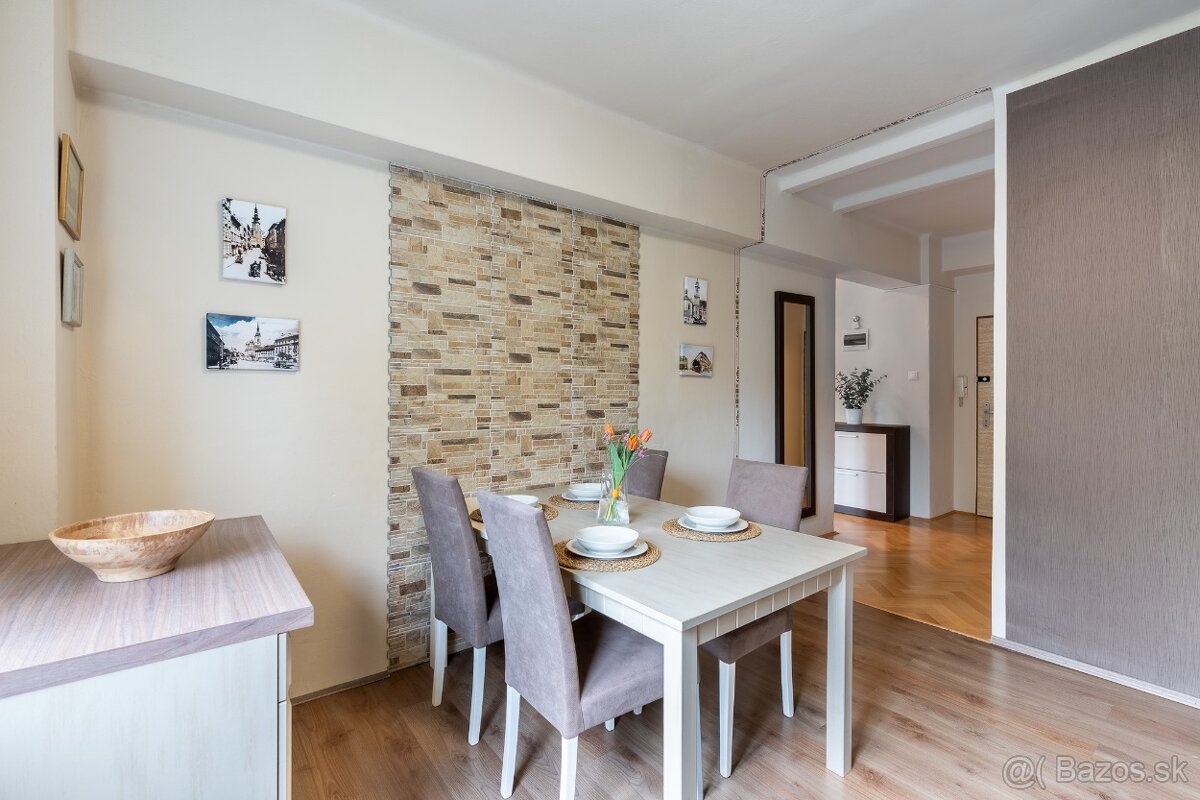 2-izbový byt 66 m², centrum Bratislavy - 9