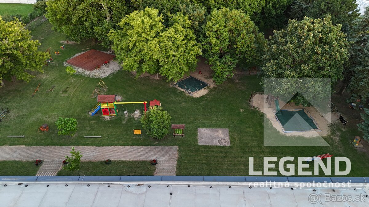 Stavebný pozemok Nesvady, 540 m2 neďaleko centra - 9