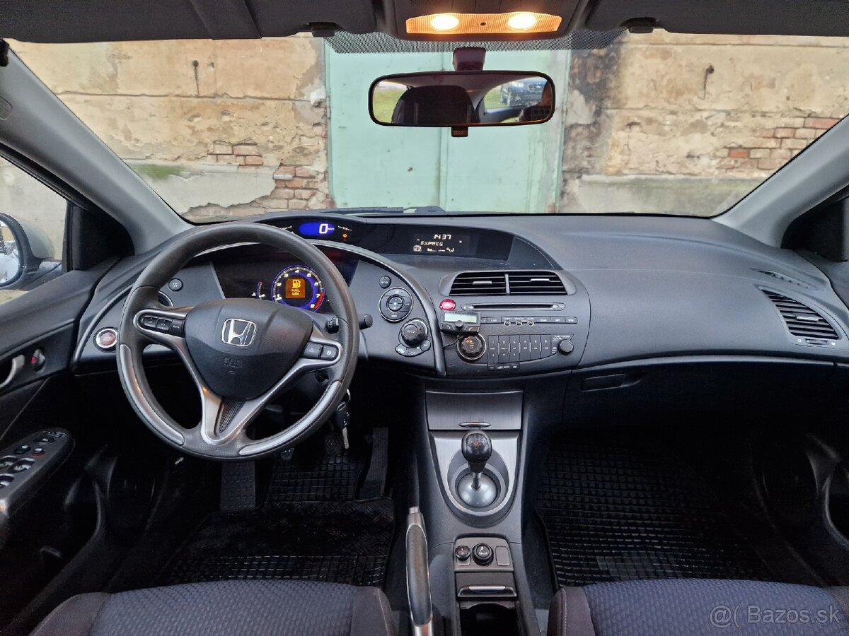 Honda Civic VIII 1.8 i-VTEC Ufo - 9