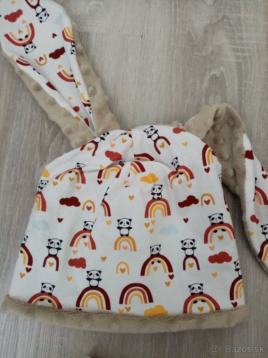 Ciapka s usami a capacky - 9