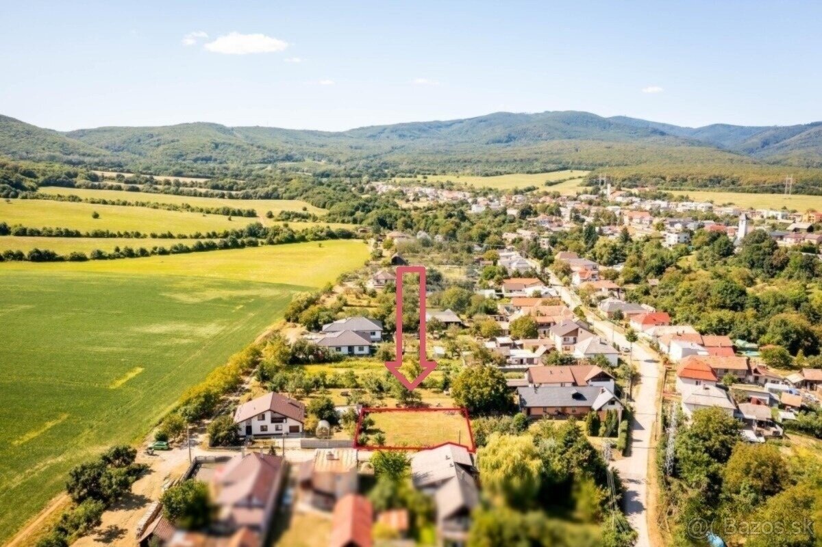 Stavebný pozemok neďaleko Košíc - 9