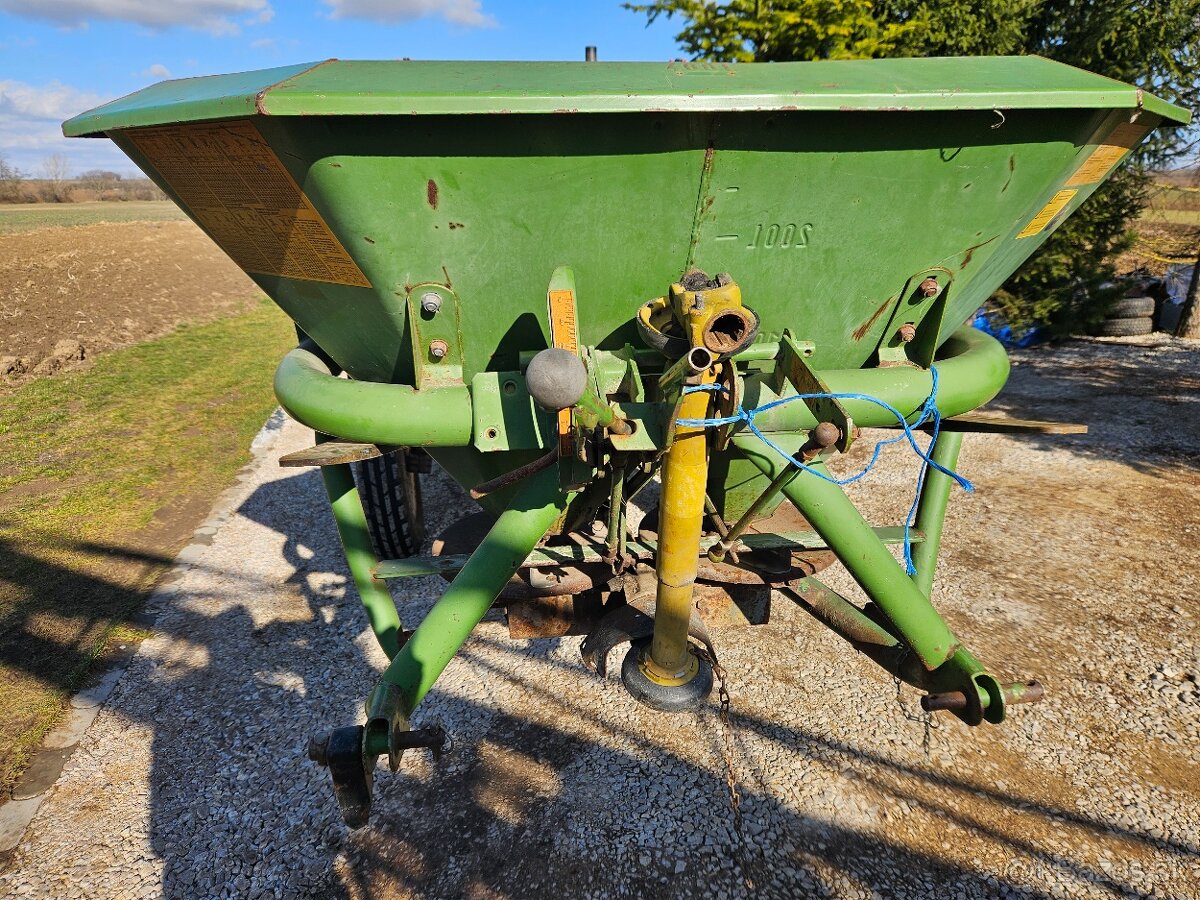 Rozmetadlo umelého hnojiva AMAZONE - 9