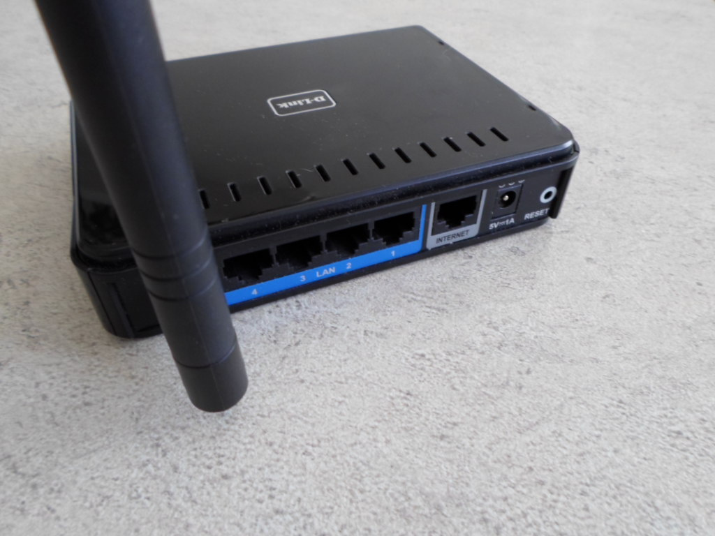 🔴 D-LINK 🔴 DIR-600 🔴 WiFi R O U T E R 🔴 - 9