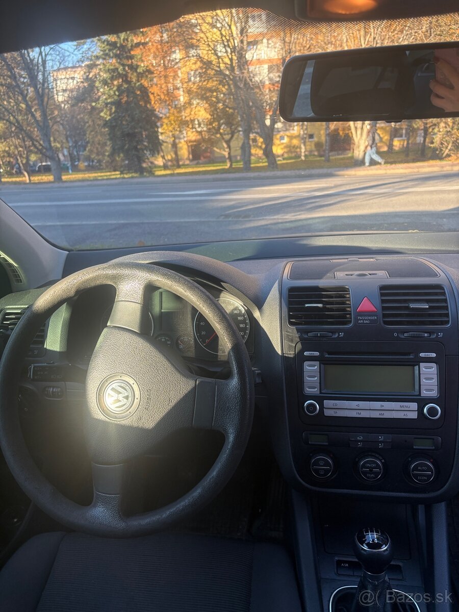 Volkswagen Golf 1.4 - 9