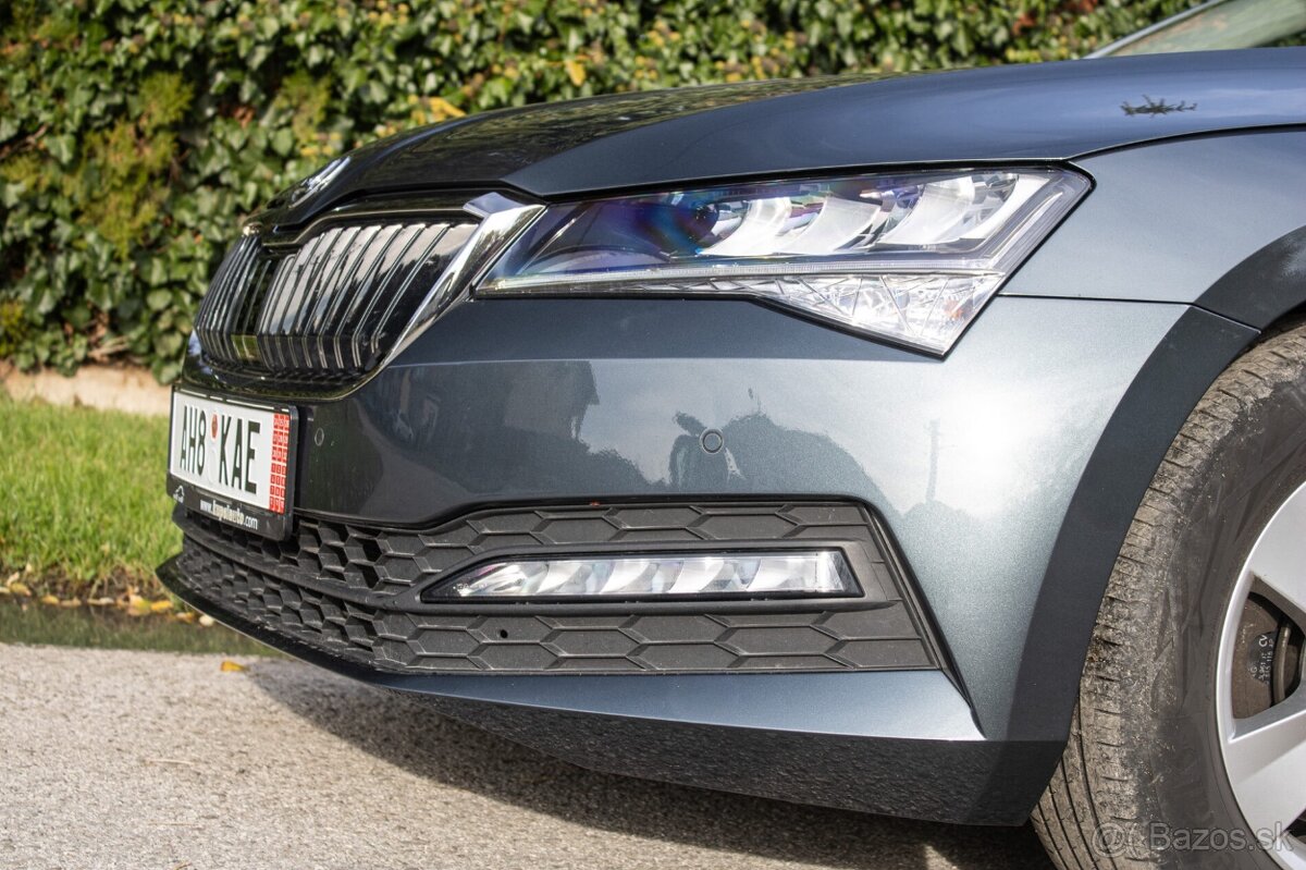 Škoda Superb Combi 2.0 TDI DSG - 9
