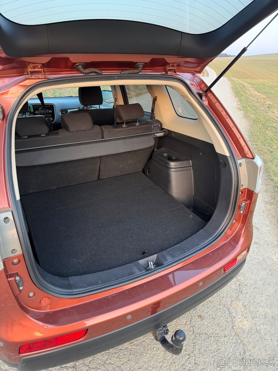 Mitsubishi Outlander 2.0 - 9