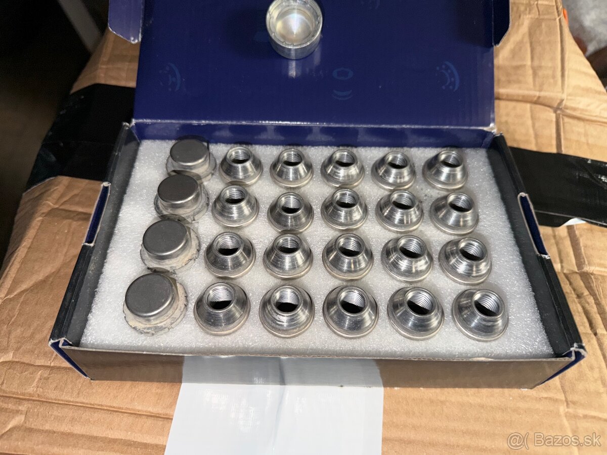 VW Amarok Ford Ranger original sada 20” - 9