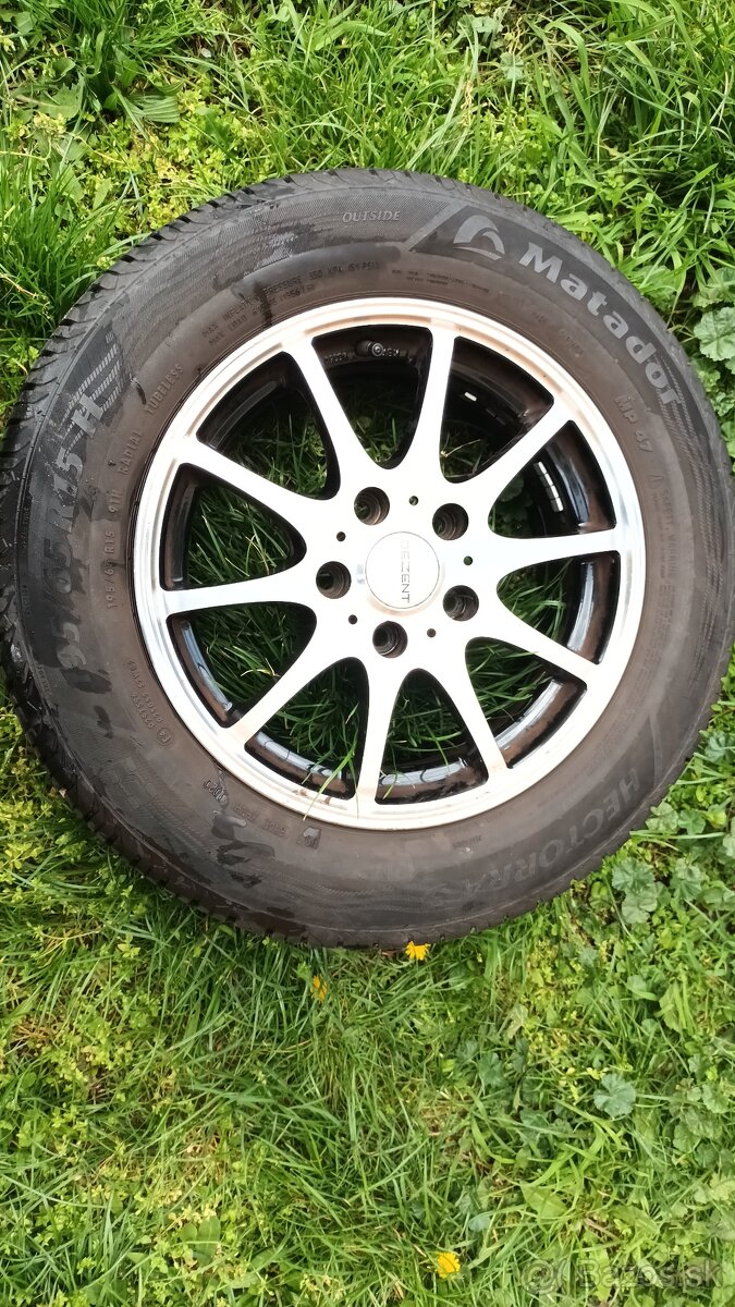 Predám použité komplety - 9