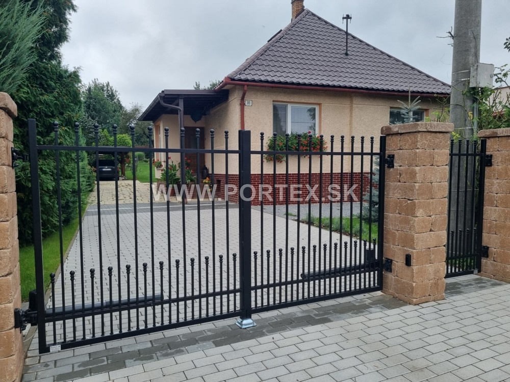 Oplotenie, brány a bránky z hliníka a železa - 9