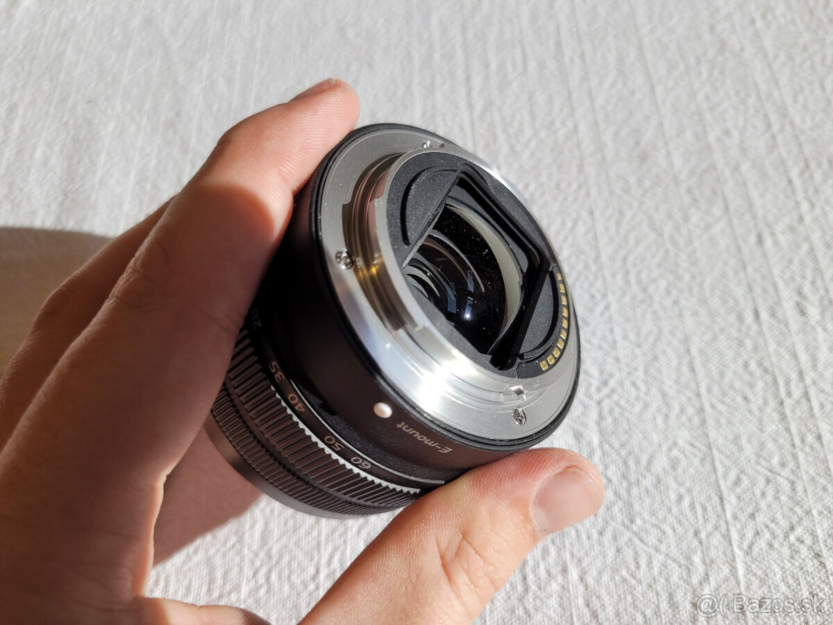 Sony Alpha FE 28-60mm f/4-5.6 objekív - 9