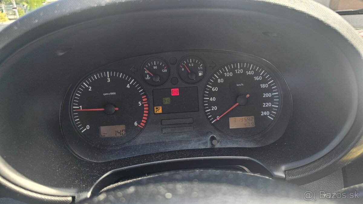 Seat Leon 1,9tdi- na diely, vcelku, bez STK,EK a bez prepisu - 9