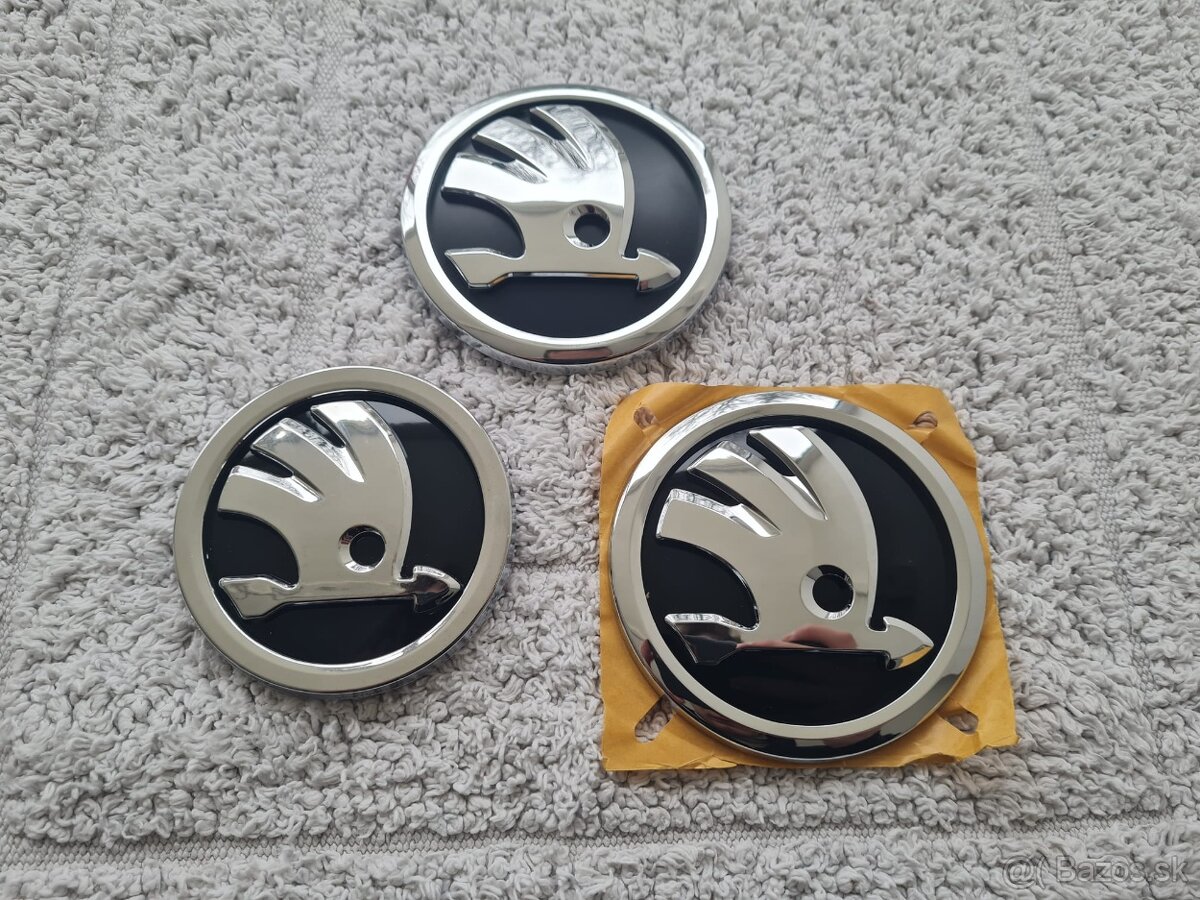 ŠKODA chromové emblémy / znaky / logo / rovný - 9