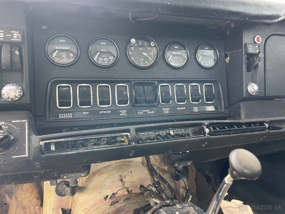 Jaguar E-type coupe 1970 Series II - 9