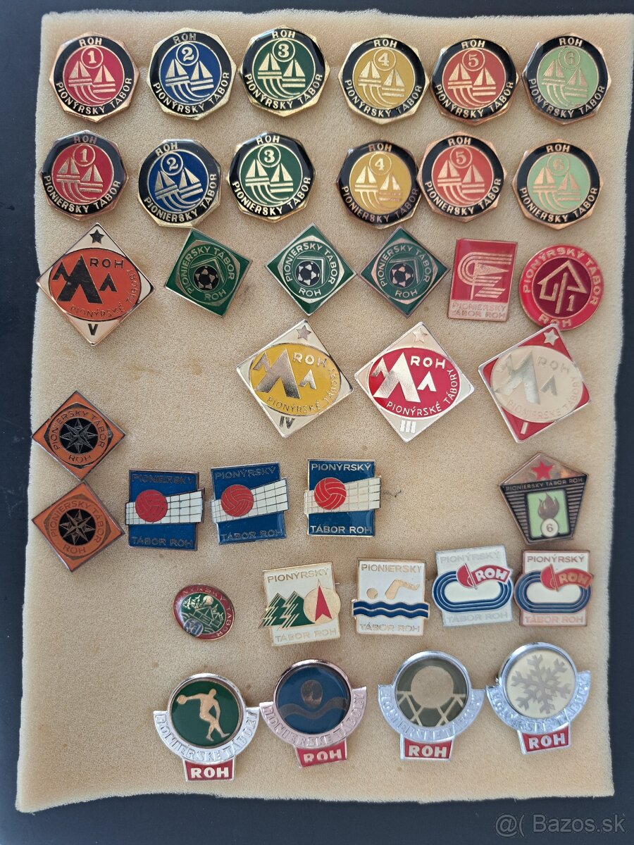 Predám odznaky 3 - 9