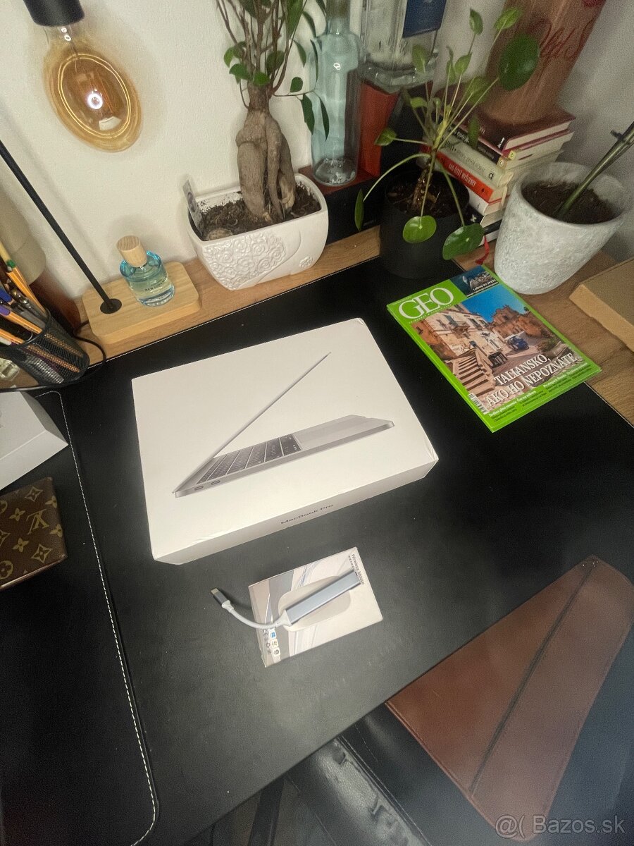 MacBook 13 Pro 2017 - 9