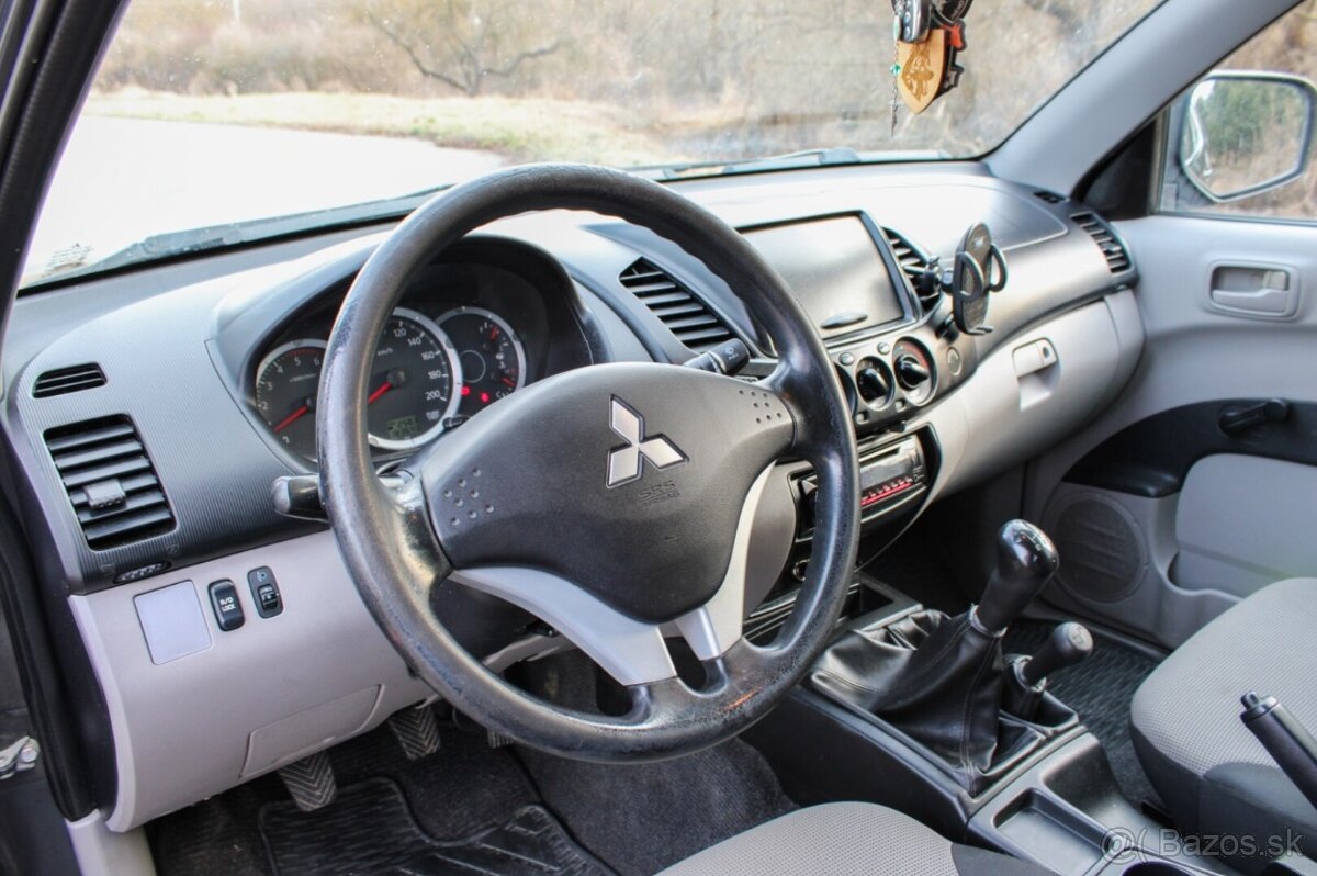 Mitsubishi L 200 L200 2.5 DI-D Double Cab - 9