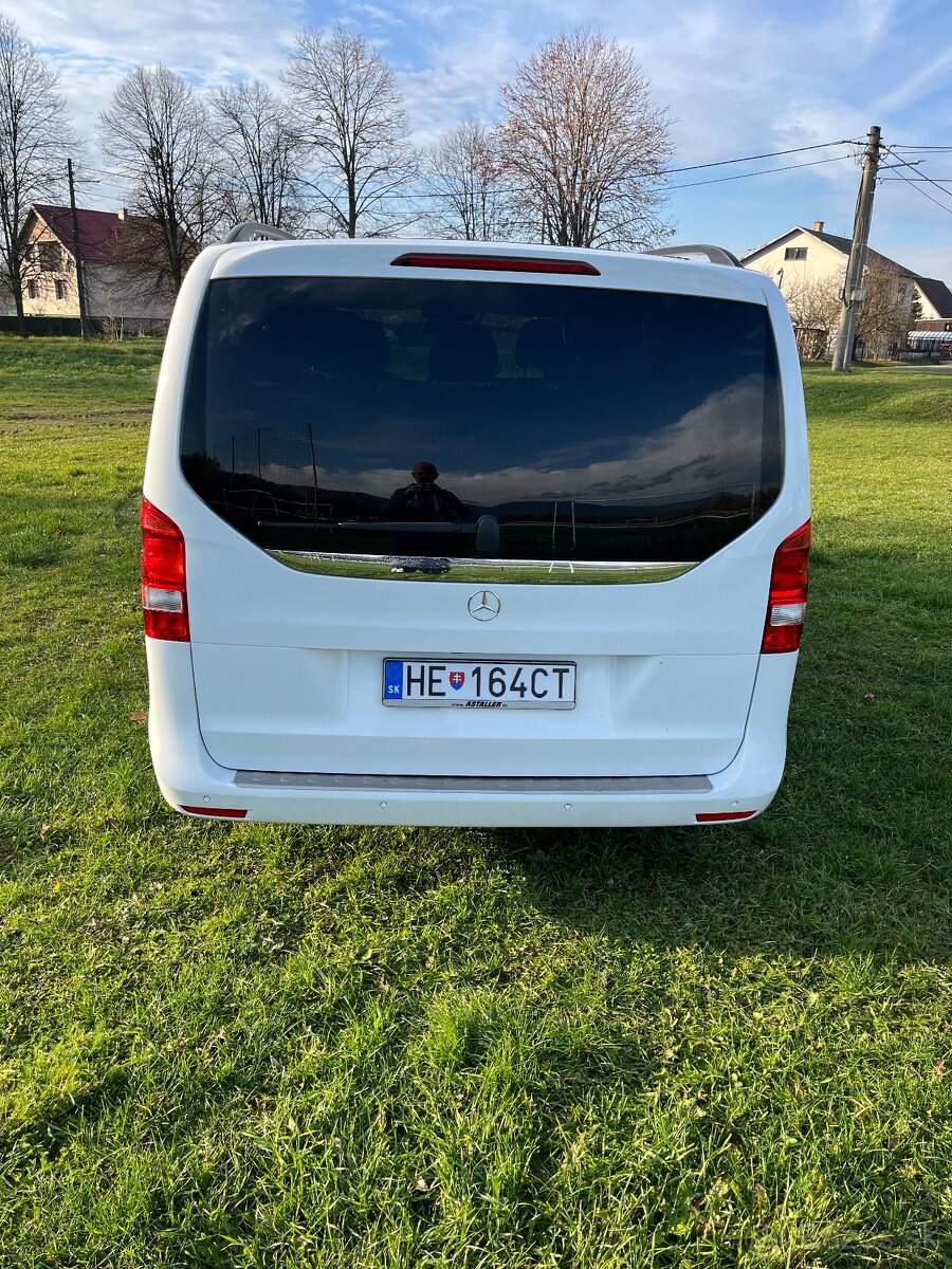 Mercedes-Benz V class 8 miest - 9