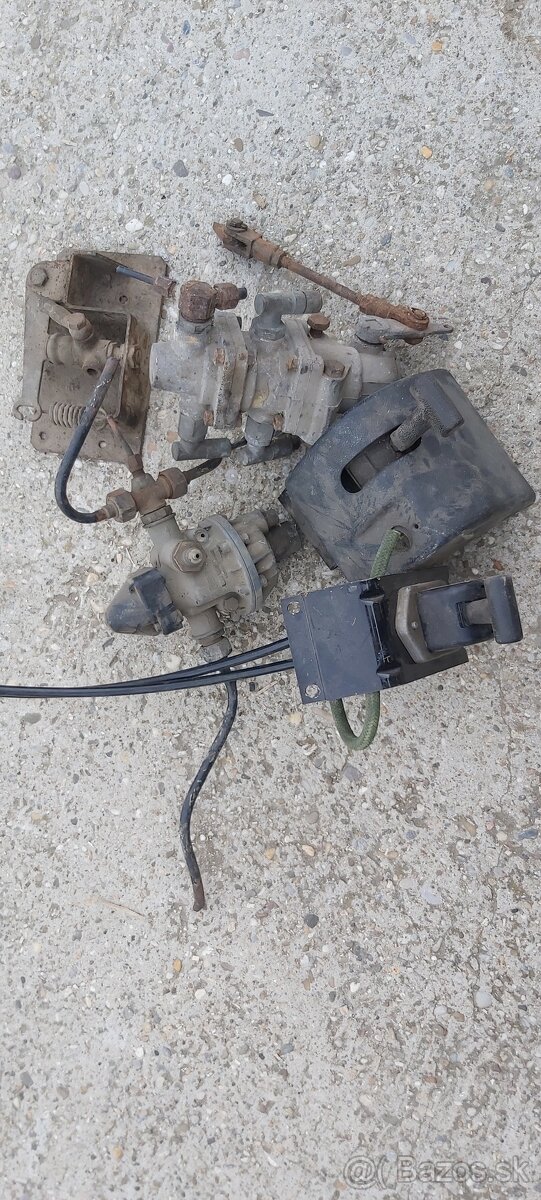 ...avia.... ovládač hydraulika - 9