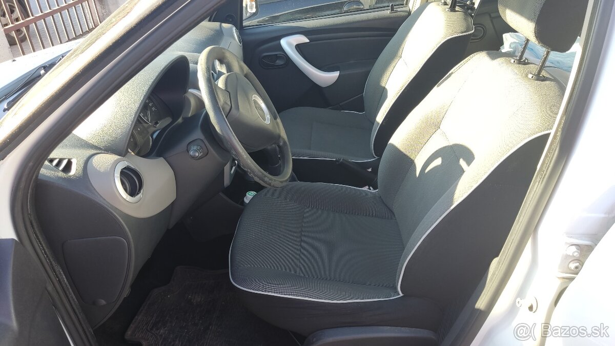 Dacia Sandero - 9